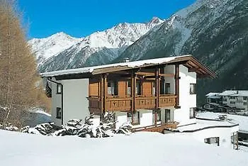 ホテル Alpin ゼルデン