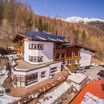 Alpin 酒店